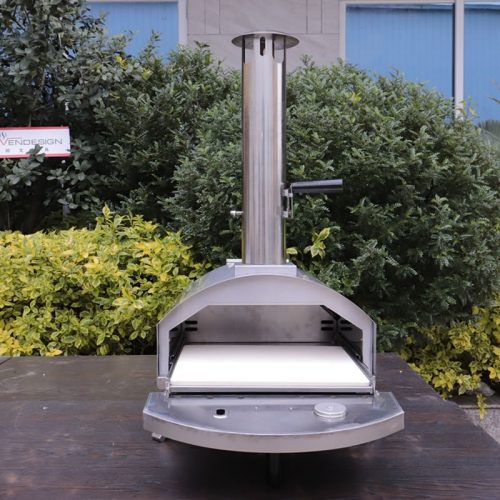 Portable wood-fired pizza oven with pull-out drawer